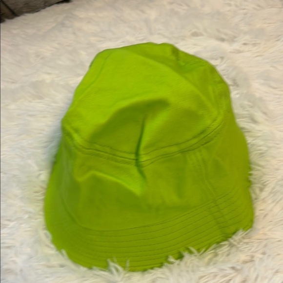 Vibrant Green Bucket Hat - Picture 1 of 3